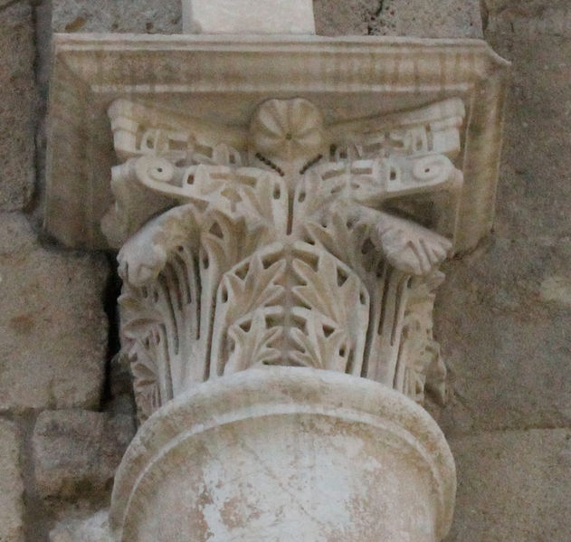 File:PisaSanFredianoCapitello2.jpg