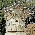 CapCorinzieggianteVillaAdrianaTriclinium.jpg